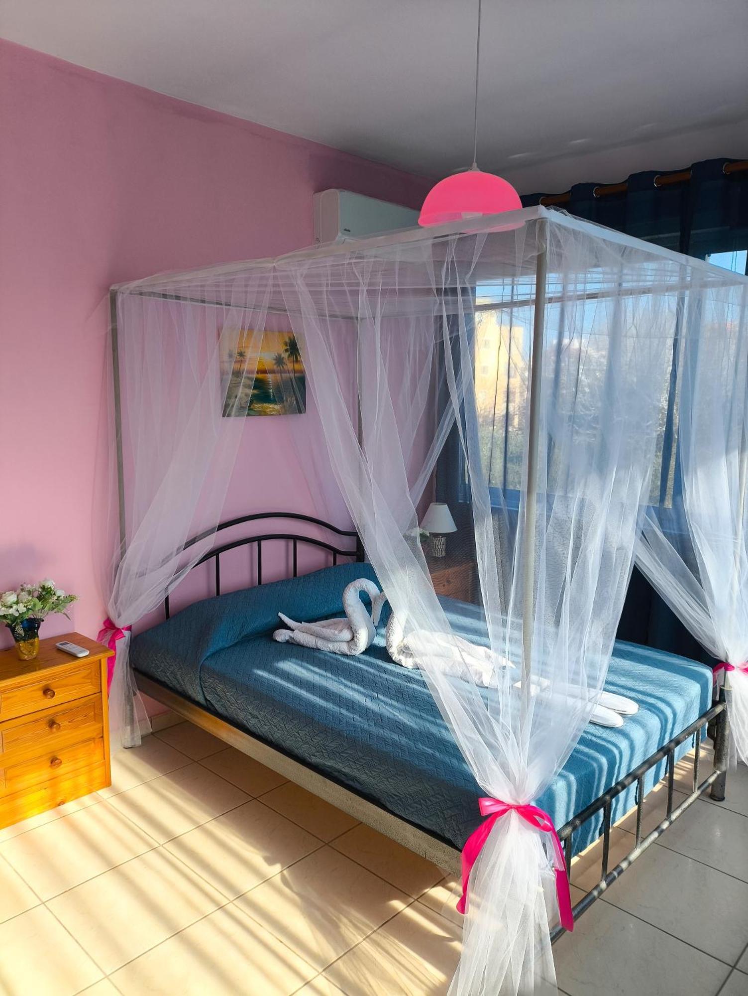 Eftichia Apartment Nea Chora Khania Eksteriør bilde